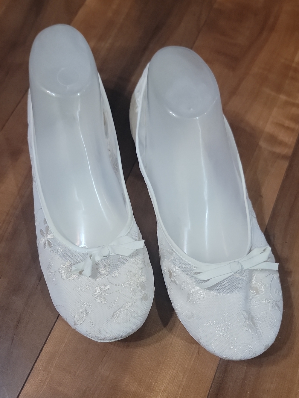 Report White Lace Ballet Flats with Bow
